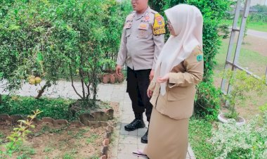 Bhabinkamtibmas-Desa-Masangan-Kulon-Cek-Pekarangan-Pangan-Bergizi