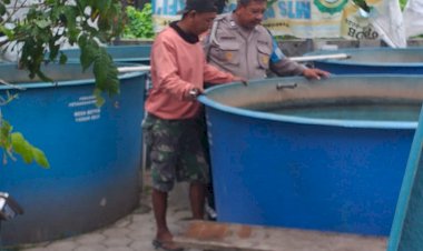 Polsek-Sedati-Motivasi-Warga-Manfaatkan-Lahan-Pekarangan-untuk-Budidaya-Lele