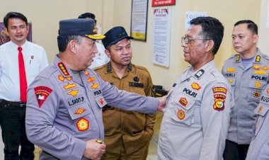 Apresiasi-Personel-Pemilik-Pesantren-Gratis,-Kapolri-