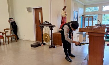 Polisi-Lakukan-Pengamanan-67-Gereja-di-Malang-Saat-Perayaan-Kenaikan-Isa-Almasih