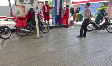 Jelang-Nataru-Polisi-Sidoarjo-Masifkan-Patroli-di-SPBU