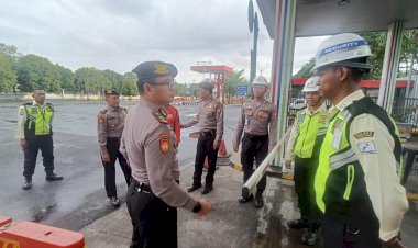 Jelang-Nataru-2025–2026,-Polri-Intensifkan-Patroli-Dialogis-Amankan-Gereja-dan-Objek-Vital