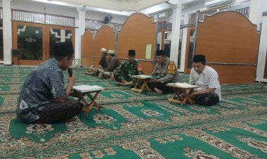 Bhabinkamtibmas-Desa-Wedi-Tadarus-Bersama-Warga,-Perkuat-Silaturahmi-dan-Kamtibmas