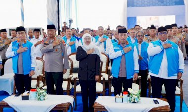 Silaturahmi-Ramadhan-Bareng-KSPSI-di-Jatim,-Kapolri-Ajak-Buruh-Bersatu-Dukung-Upaya-Perdamaian-Presiden