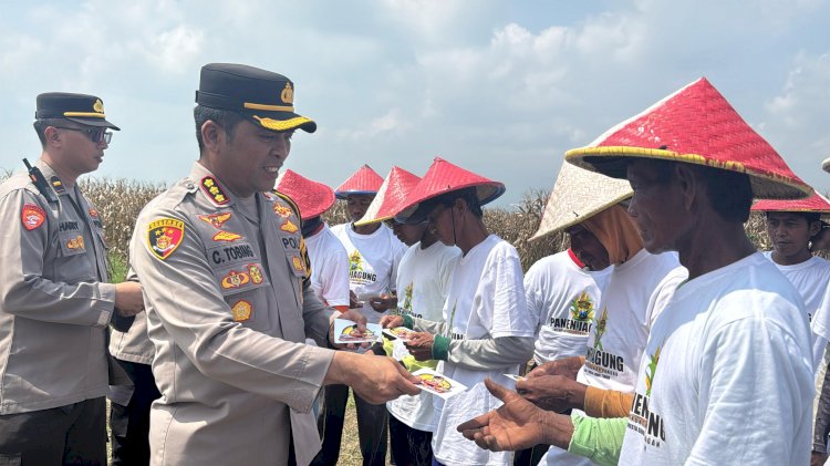 Safari Ramadhan Kapolresta Sidoarjo Sosialisasikan Mudik Aman Keluarga Nyaman Ke Warga Desa Bulang