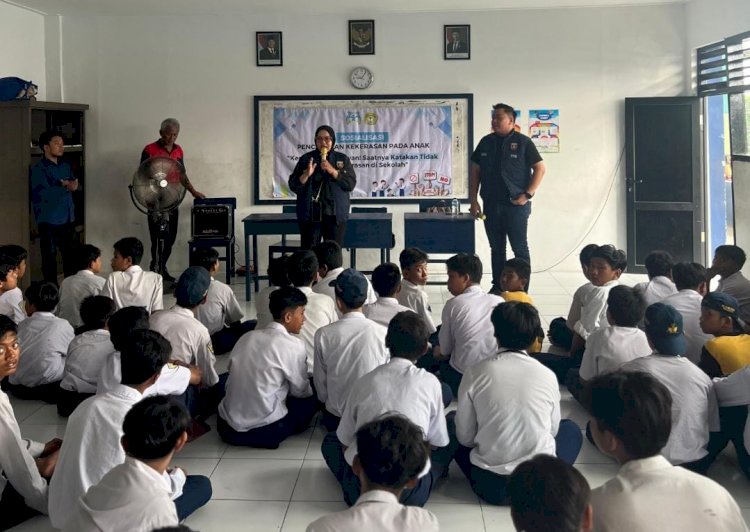 Polres Pelabuhan Tanjungperak Masuk Sekolah Gencar Sosialisasi Bahaya Narkoba dan Cegah Kenakalan Remaja