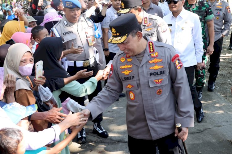 Terus Wujudkan Swasembada Pangan, Kapolri Laksanakan Penanaman Jagung Kuartal III