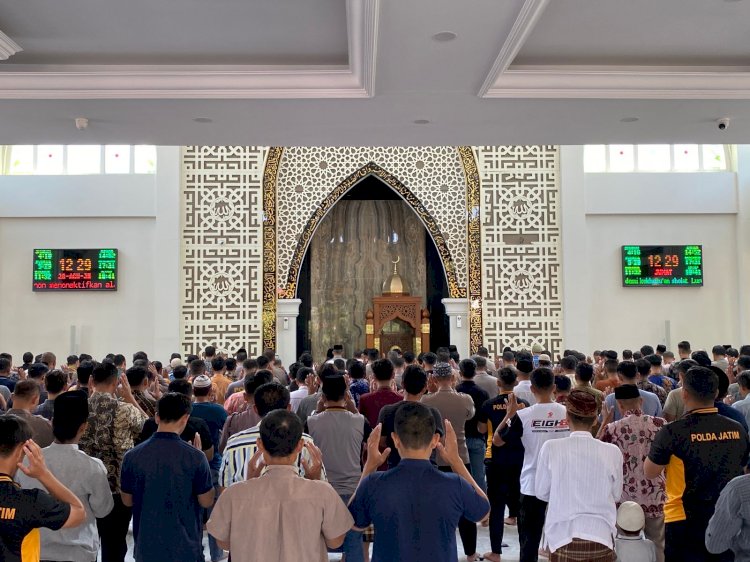 Masjid Al Ikhlas Polresta Sidoarjo Gelar Shalat Ghaib untuk Driver Ojol