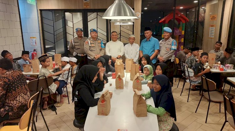 Propam Polresta Sidoarjo Berbagi, Ajak Makan Bergizi