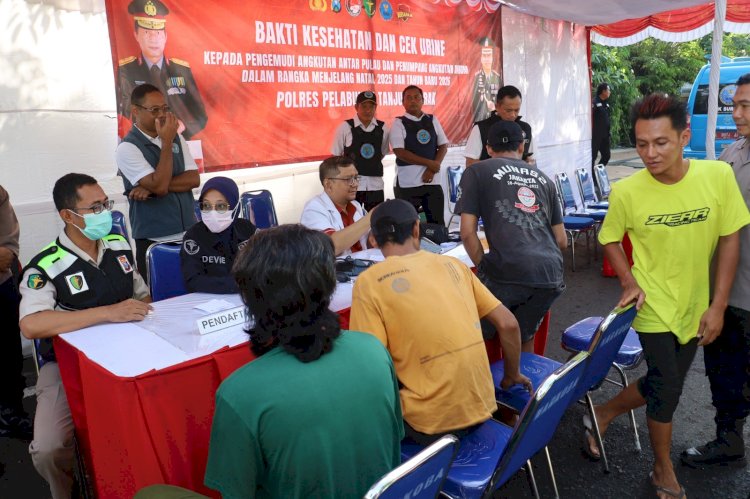 Polres Pelabuhan Tanjungperak Cek Kesehatan Gratis Pengemudi Angkutan Umum dan Ojol
