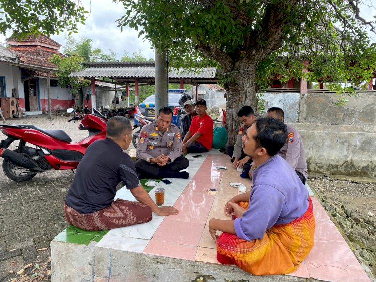 Satpolairud Polres Gresik Imbau Nelayan Utamakan Keselamatan Waspadai Cuaca Ekstrem
