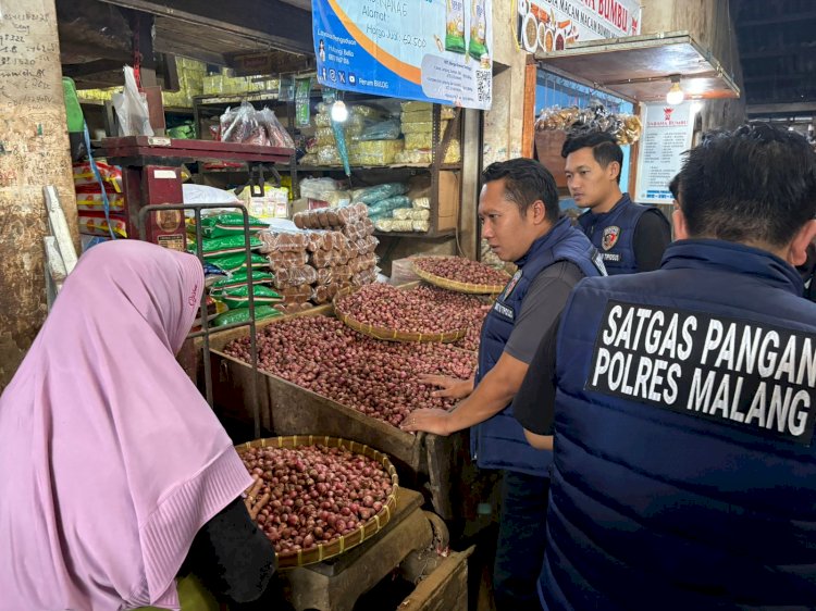 Satgas Pangan Polres Malang Turun ke Pasar, Pastikan Harga dan Ketersediaan Bapokting Aman Jelang Ramadan